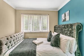 5 bedrooms, iron/ironing board, travel cot, free WiFi