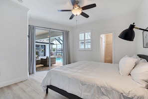 3 habitaciones, tabla de planchar con plancha, wifi y ropa de cama