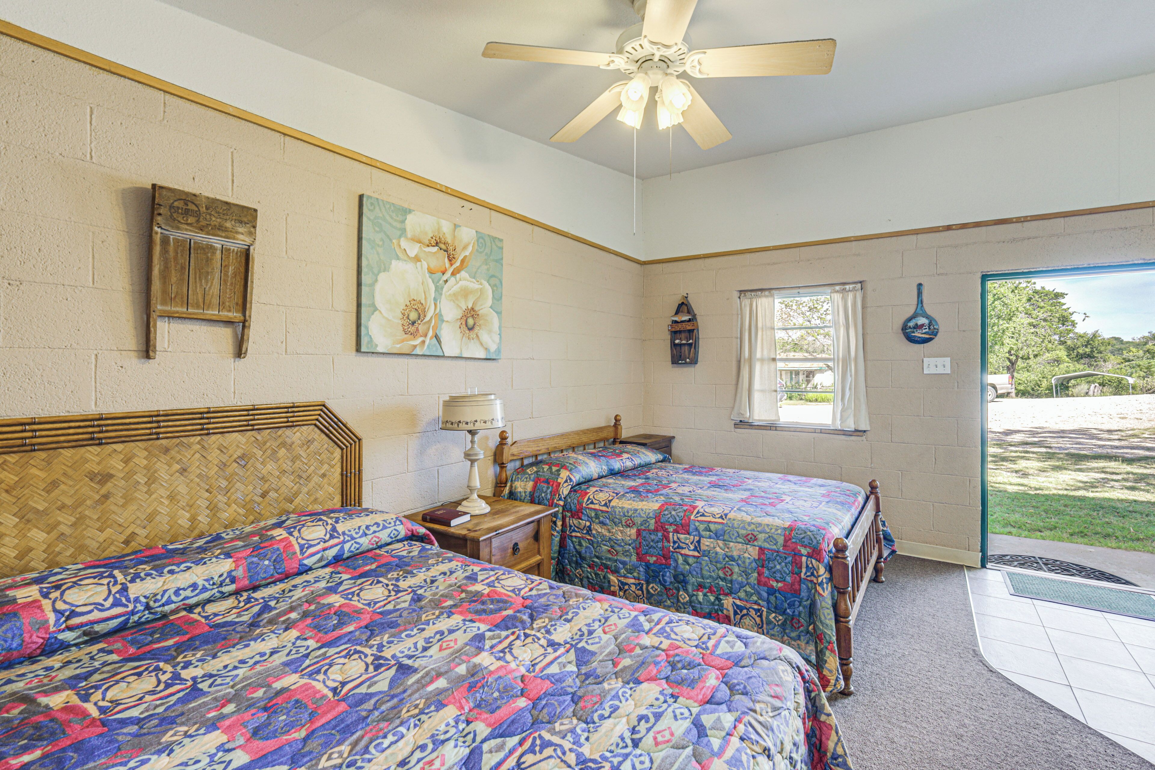 Apartment (0 Bedroom) | Interior