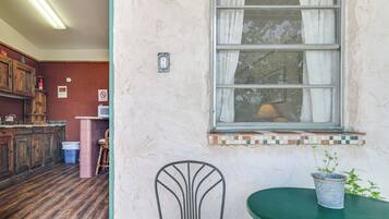 Apartment (0 Bedroom) | Bahagian dalam