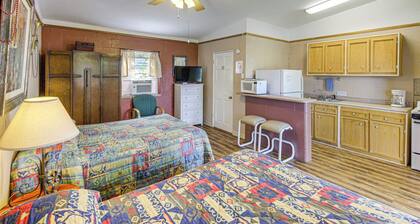 8 Mi to Lake Whitney State Park: Quaint Studio!