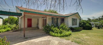 Hike From Your Door! Pet-friendly Whitney Home