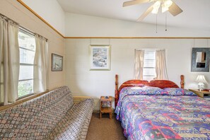 Apartment (0 Bedroom) | Interior