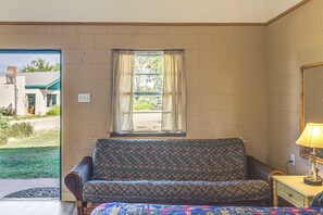 Apartment (0 Bedroom) | Interior