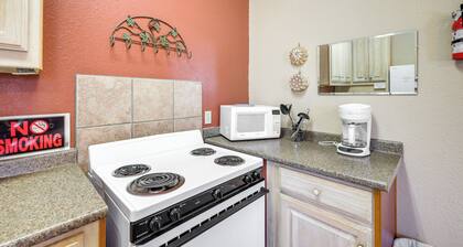 Relax Fireside! Lake Whitney Studio 2 Mi to Marina