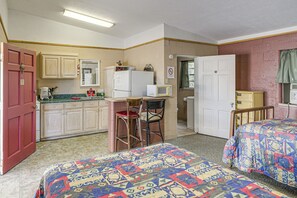 Apartment (0 Bedroom) | Interior