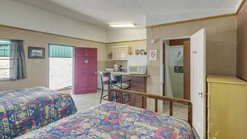 Apartment (0 Bedroom) | Interior