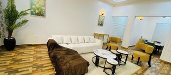 3-bedroom house in lovely Nungwi with AC,living room,kitchen & streaming service