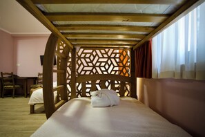 Chambre Familiale, balcon, vue jardin