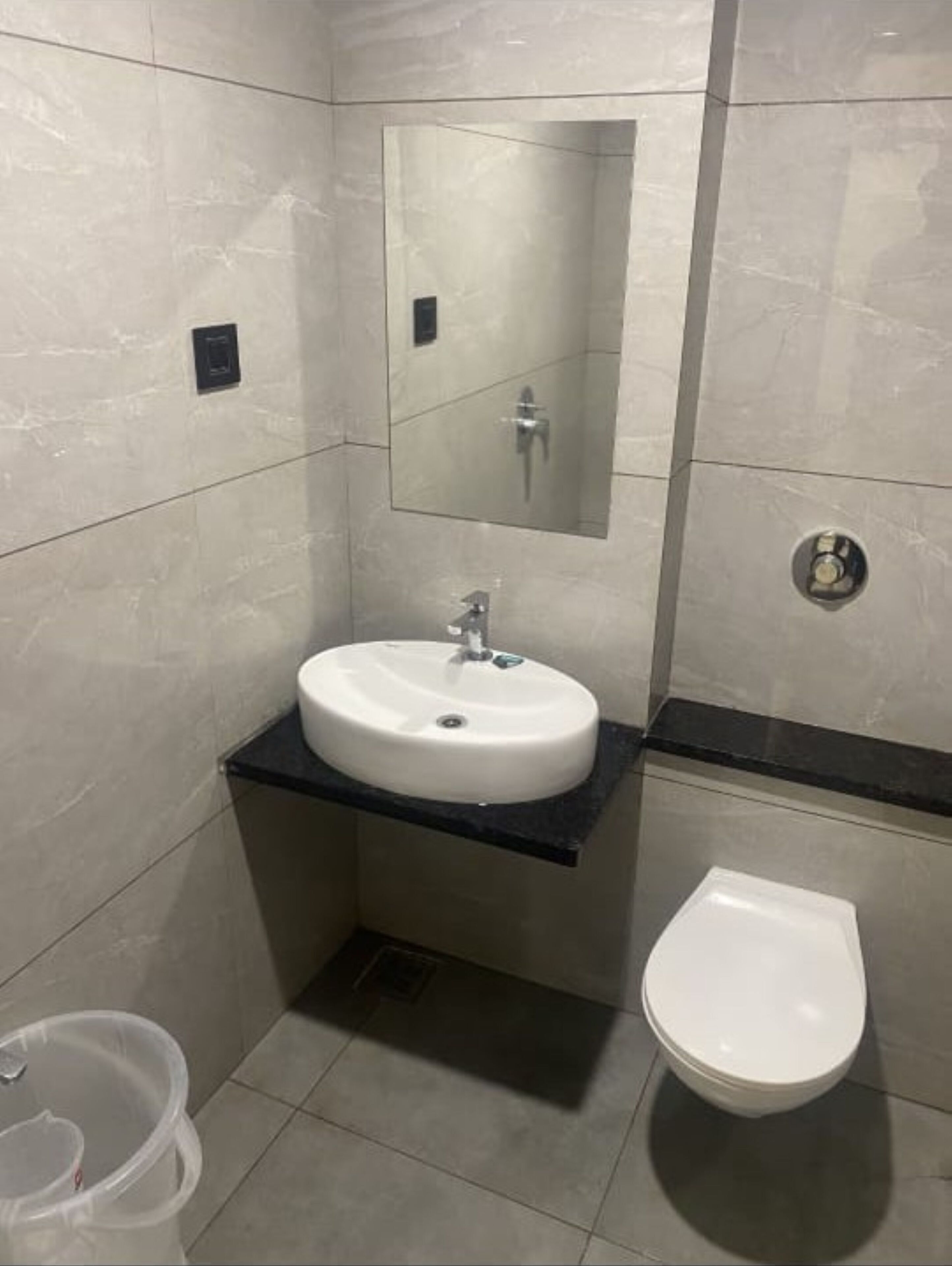 Comfort Room | Bathroom | Towels, soap, shampoo