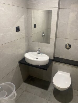 Comfort Room | Bathroom