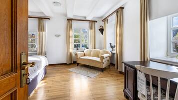 3 Schlafzimmer, Bügeleisen/Bügelbrett, WLAN, Bettwäsche