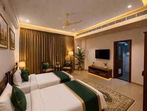Family Room | Free WiFi, bed sheets - Daksh The Fateh Retreat - Udaipur (Udaipur)