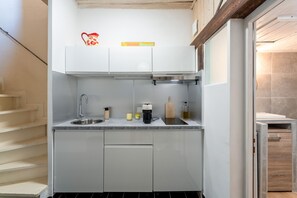 冰箱、烤箱、炉灶、茶具/咖啡用具