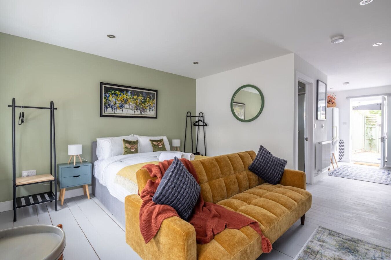 1 bedroom, desk, travel cot, free WiFi