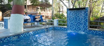 Madhuban Bungalow in Panchgani on Rent with Swimming Pool