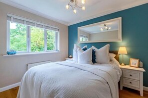 4 間臥室、免費無線上網、床單