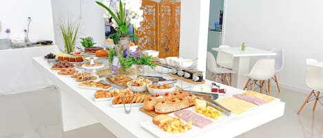 Petit déjeuner buffet compris tous les jours