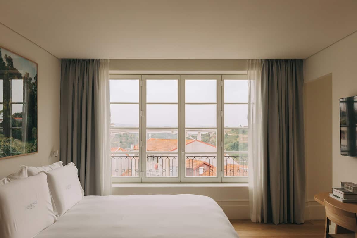 Executive with View | Minibar, in-room safe, individually decorated, desk