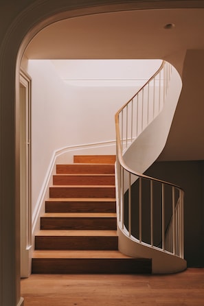 Habitación | Decoración individual, escritorio, wifi gratis