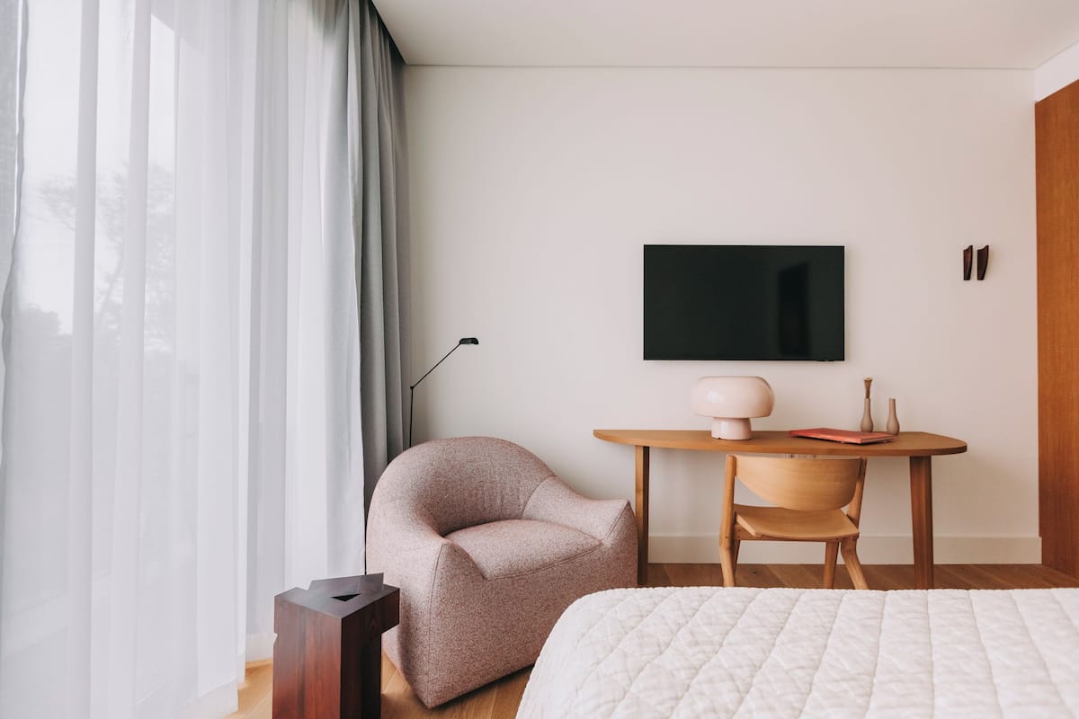 Individueel gedecoreerd, een bureau, gratis wifi