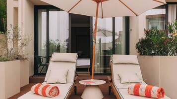 Executive with Garden and Jacuzzi | Balcony