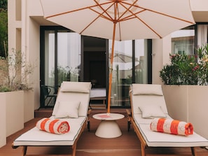 Executive with Garden and Jacuzzi | Balcony