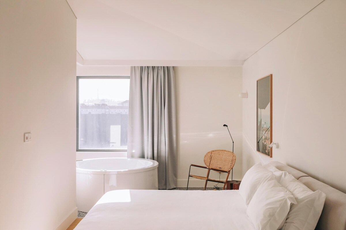 Minibar, in-room safe, desk, blackout drapes