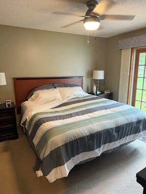 2 quartos, ferros/tábuas de passar roupa, Wi-Fi de cortesia