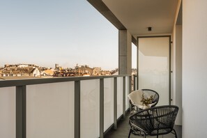 Classic Apartment | Balcony - Electra Apartments - LoftAffair (Kraków)