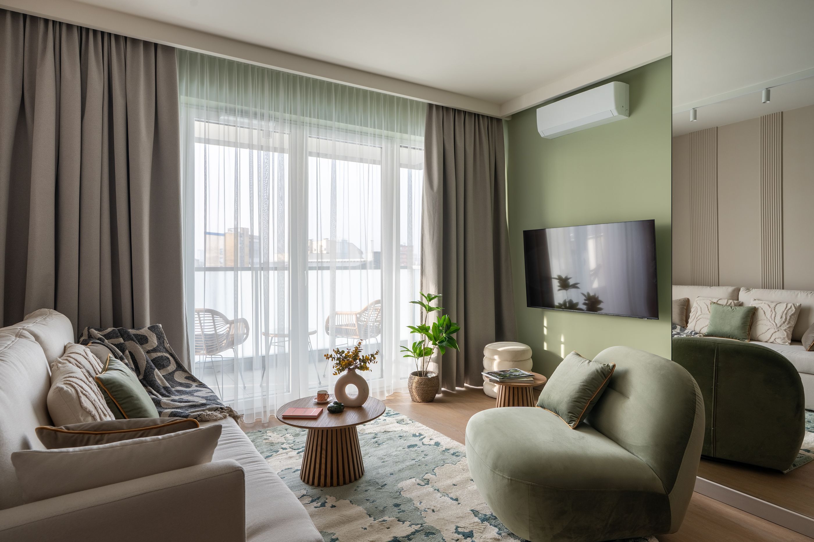 Family Apartment | Living room | Smart TV