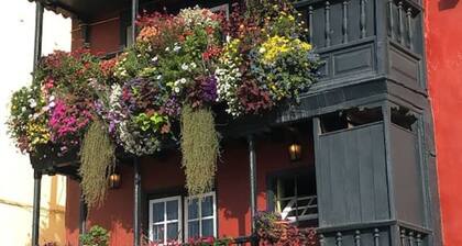Santa Cruz, central and modern, near the beach