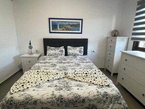 2 bedrooms, iron/ironing board, WiFi, bed sheets - Atlantic Sunset - adults only (Todoque)