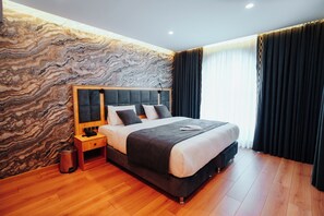 Superior-Doppel- oder -Zweibettzimmer