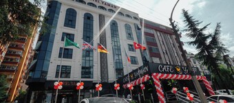  YAMANS PARK HOTEL