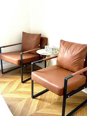 Select Comfort beds, free WiFi