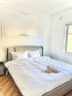 Select Comfort beds, free WiFi