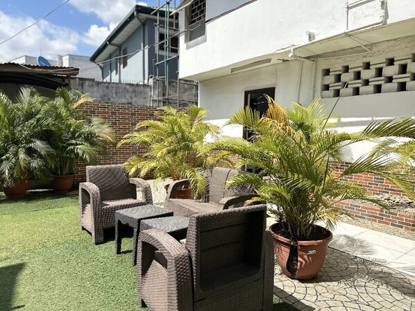 بار (في المنشاة)