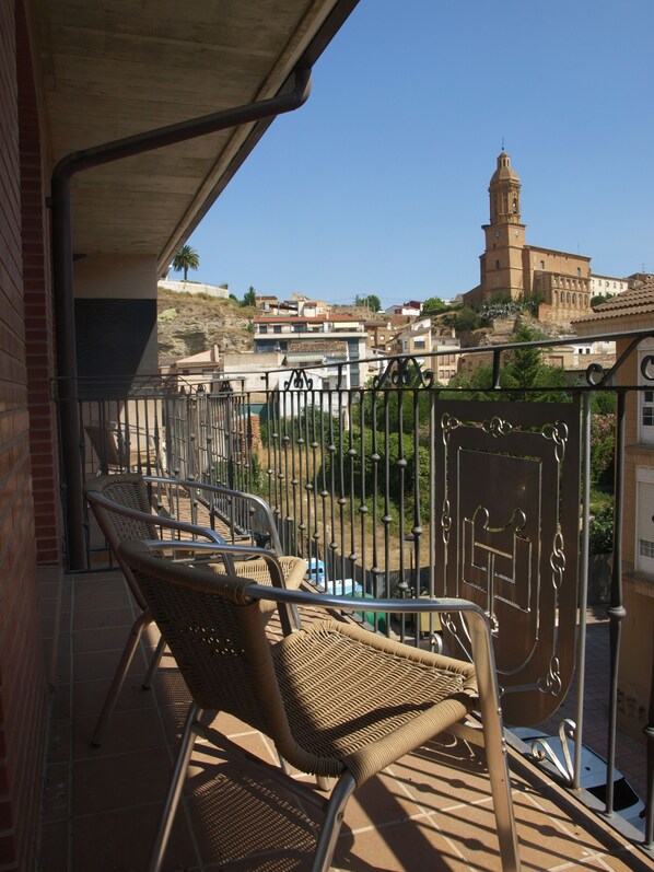 Comfort Triple Room, Balcony, City View | Terrace/patio