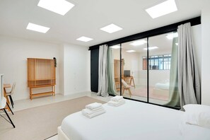 Apartment | 2 bedrooms, laptop workspace, iron/ironing board, bed sheets - Chic and Modern apt - 2br/6p- Place de la Nation (Paris)