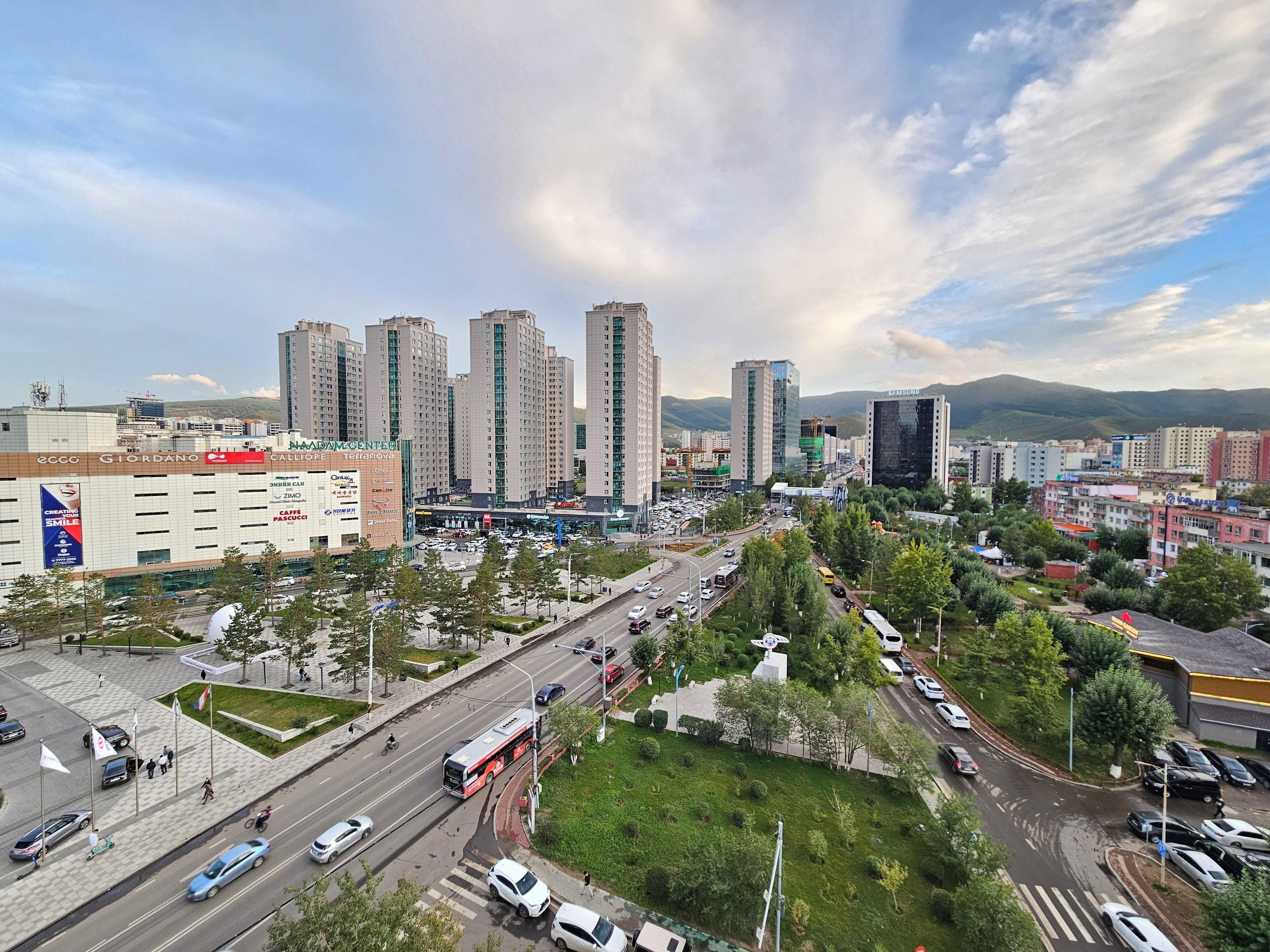 Parkplätze auf dem Gelände