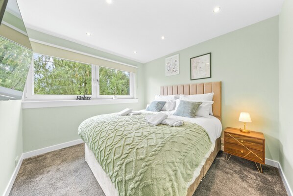 House, Garden View | Free WiFi - Gateway to all of Scotland (Scone)