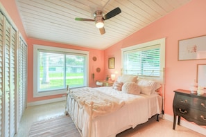 3 bedrooms, desk, free WiFi, bed sheets