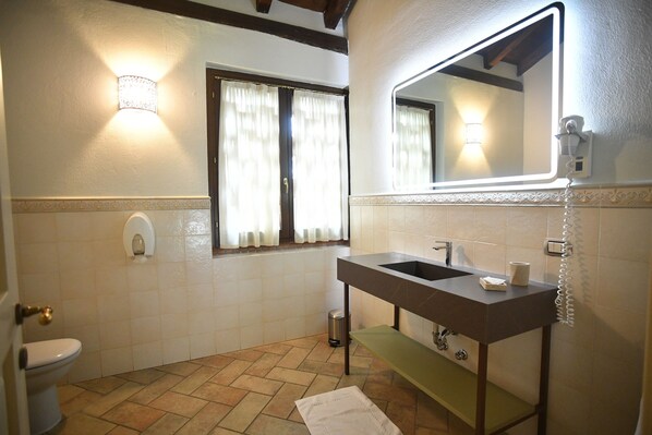 Bathroom - Agriturismo La Camilla (Concorezzo)