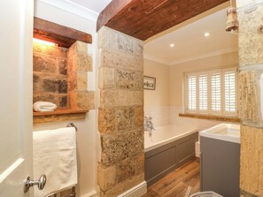 Shower - The Cottage (Cheltenham)