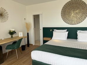 Deluxe Double Room, Valley View
