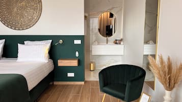 Deluxe Double Room, Valley View | In-room safe, blackout drapes, soundproofing, free WiFi