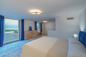 3 室のベッドルーム、アイロン / アイロン台、WiFi、ベッドシーツ