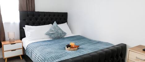 2 sovrum, strykjÀrn/strykbrÀda, gratis wi-fi och sÀngklÀder