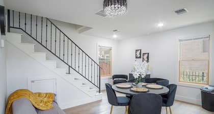 Stylish Stay with Unforgettable Downtown Views!